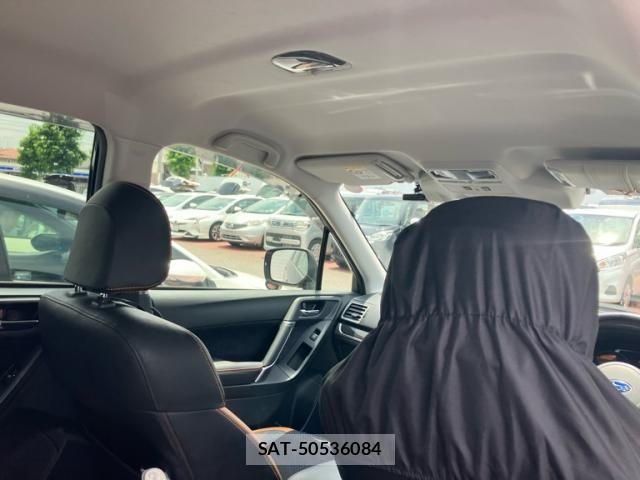 Subaru FORESTER 2017-10 8035645-23