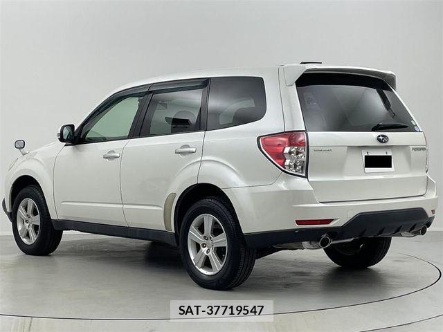 Subaru FORESTER 2010-10 8035650-2