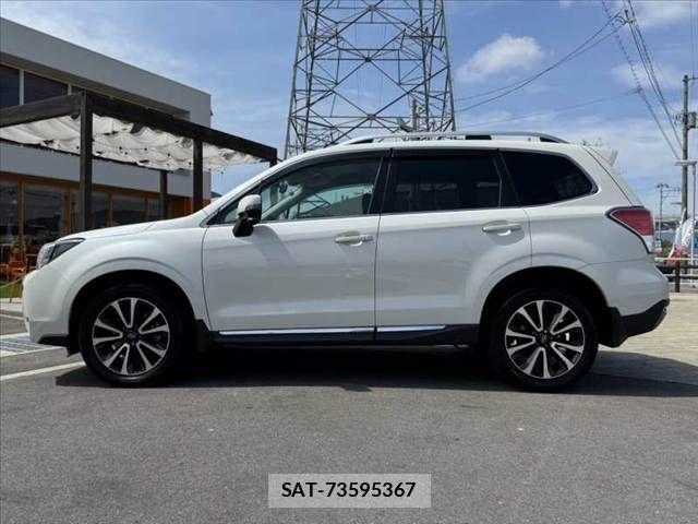Subaru FORESTER 2018-01 8035642-10