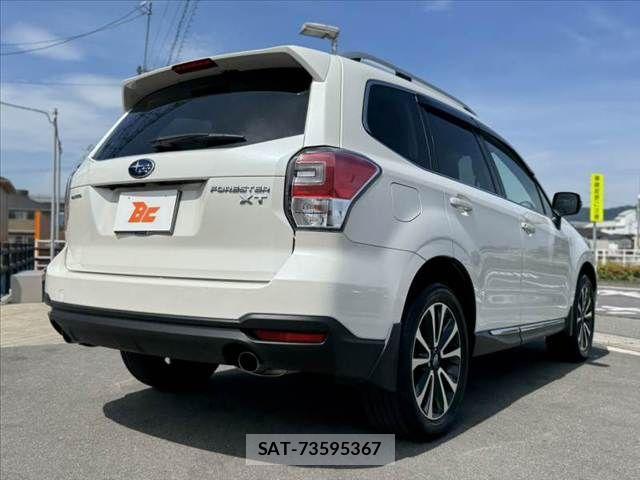 Subaru FORESTER 2018-01 8035642-14