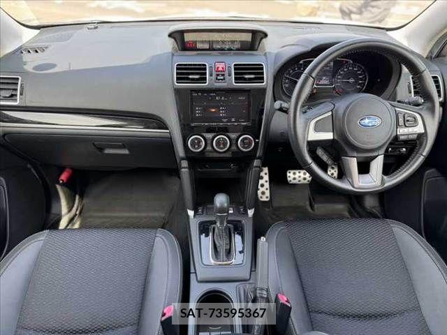 Subaru FORESTER 2018-01 8035642-1