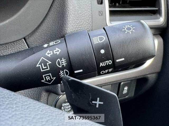 Subaru FORESTER 2018-01 8035642-22