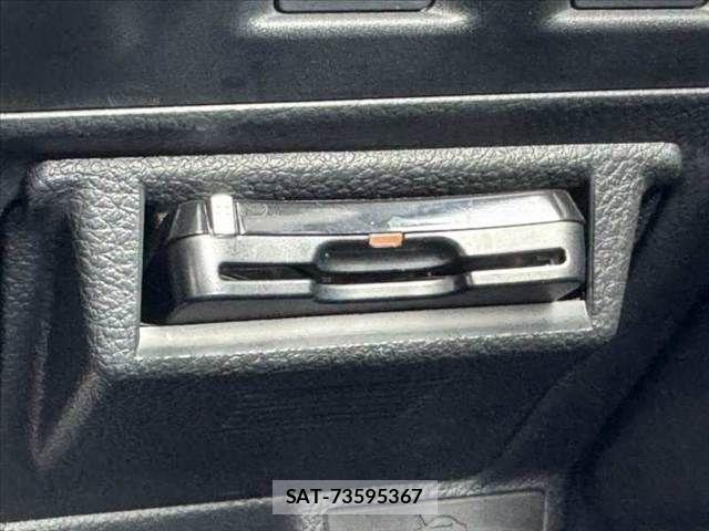 Subaru FORESTER 2018-01 8035642-27