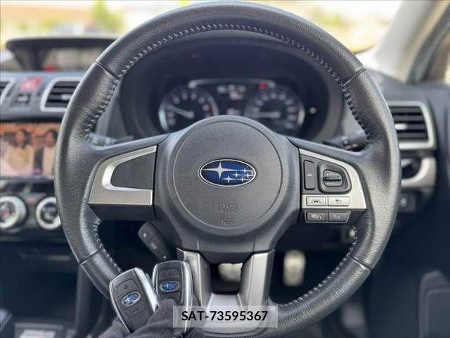 Subaru FORESTER 2018-01 8035642-5
