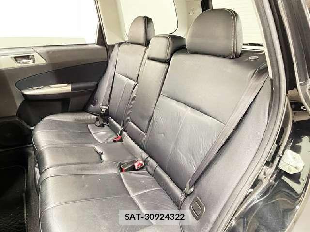 Subaru FORESTER 2010-09 8035648-3