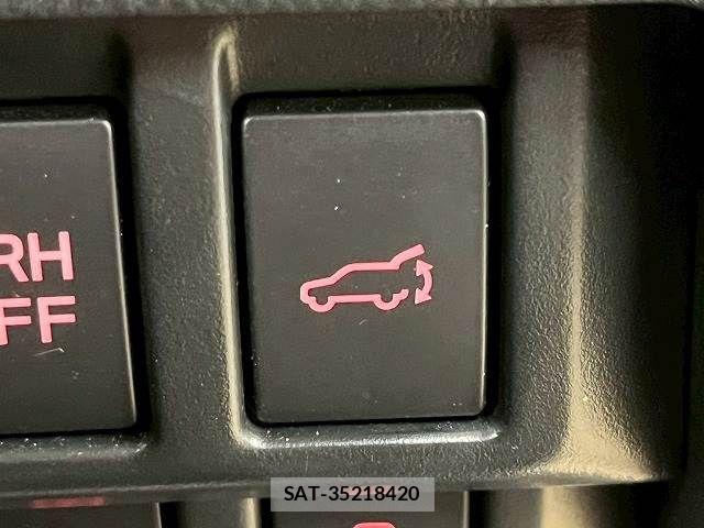 Subaru FORESTER 2022-08 8073797-8