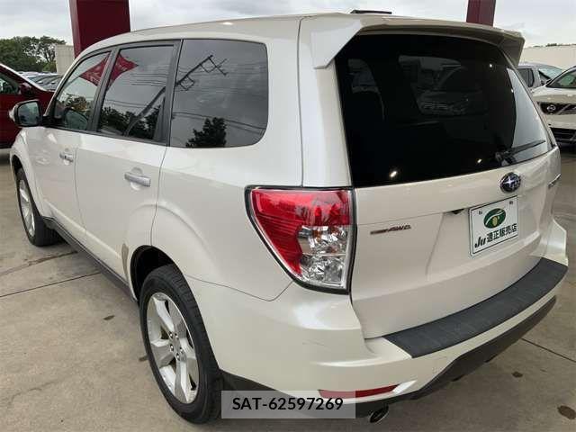 Subaru FORESTER 2012-01 8073816-9