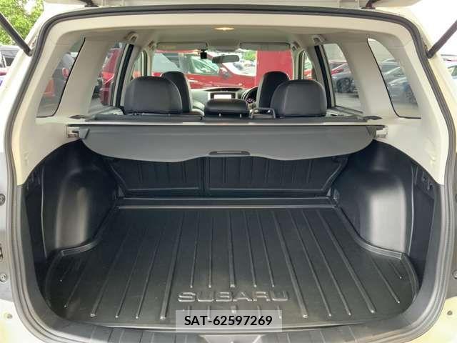 Subaru FORESTER 2012-01 8073816-18