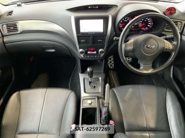 Subaru FORESTER 2012-01 8073816-1