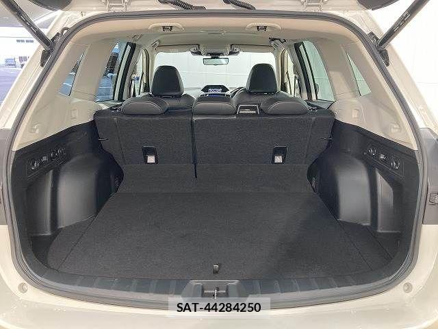 Subaru FORESTER 2023-03 8073799-12