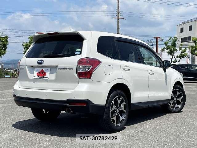 Subaru FORESTER 2014-07 8073812-2