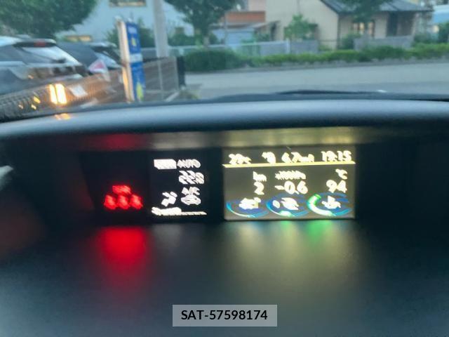 Subaru FORESTER 2015-12 8099238-18