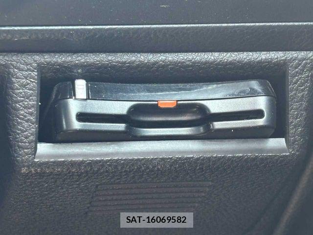 Subaru FORESTER 2017-01 8099226-19