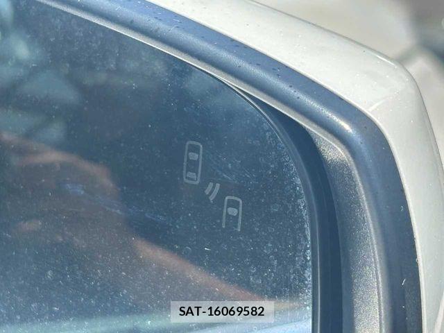 Subaru FORESTER 2017-01 8099226-23