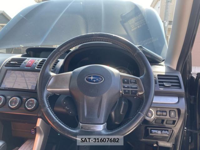 Subaru FORESTER 2014-01 8130223-12