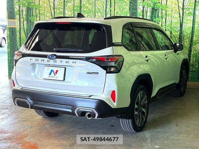 Subaru FORESTER 2026-02 8130196-16