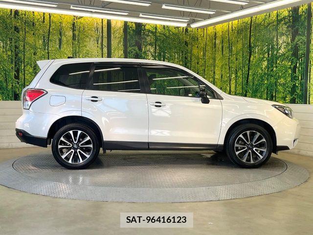 Subaru FORESTER 2017-10 8158473-17