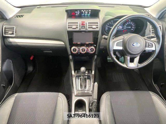 Subaru FORESTER 2017-10 8158473-1