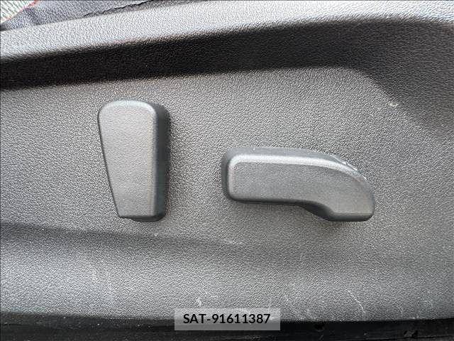 Subaru FORESTER 2018-10 8158471-27