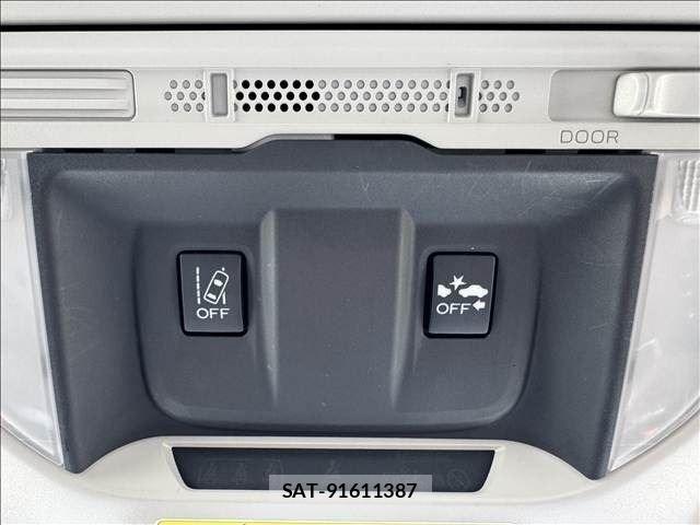 Subaru FORESTER 2018-10 8158471-29