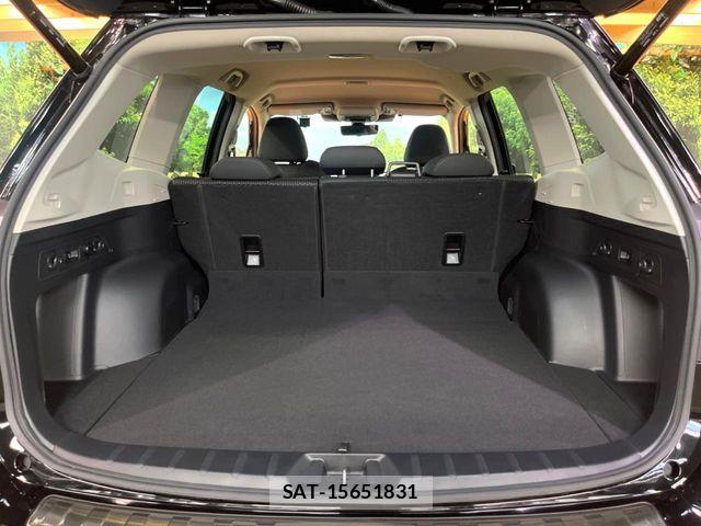 Subaru FORESTER 2023-09 8207552-12