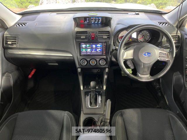 Subaru FORESTER 2013-04 8207572-2