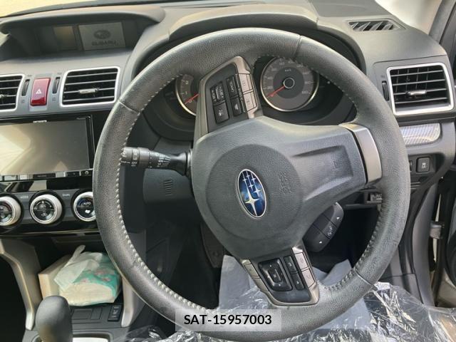 Subaru FORESTER 2015-09 8207584-11