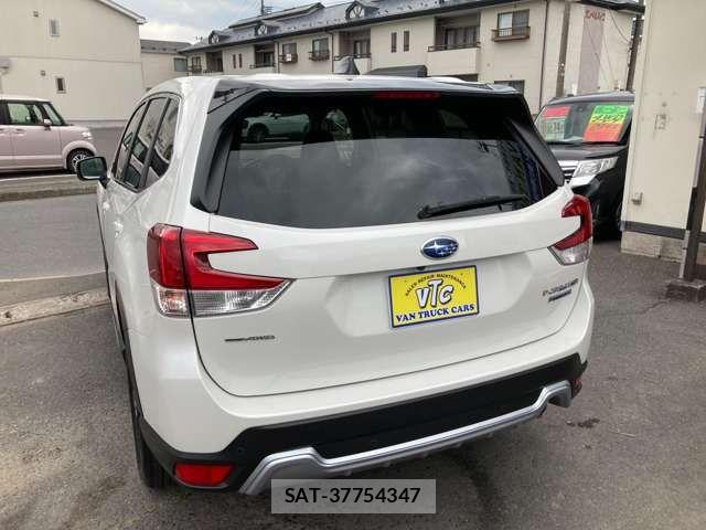 Subaru FORESTER 2025-03 8207555-12