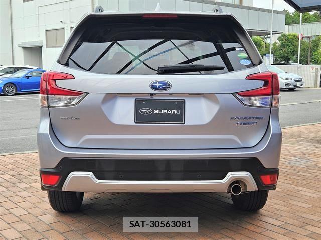 Subaru FORESTER 2019-08 8207563-4