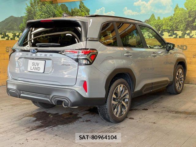 Subaru FORESTER 2025-09 8207551-17