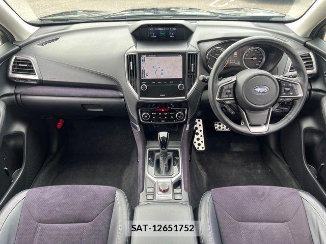 Subaru FORESTER 2021-11 8207564-1