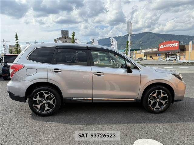 Subaru FORESTER 2013-03 8207575-11
