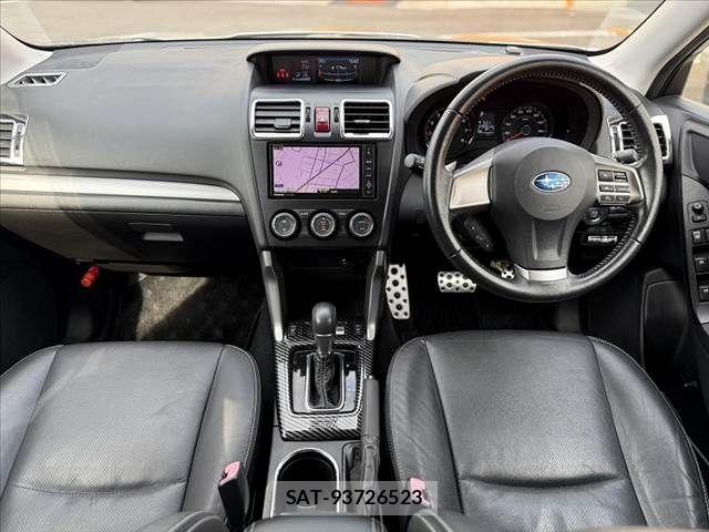 Subaru FORESTER 2013-03 8207575-1