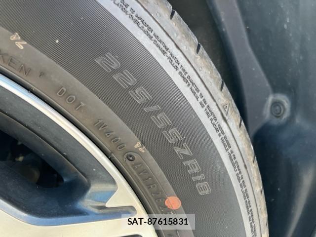 Subaru FORESTER 2018-05 8230073-11