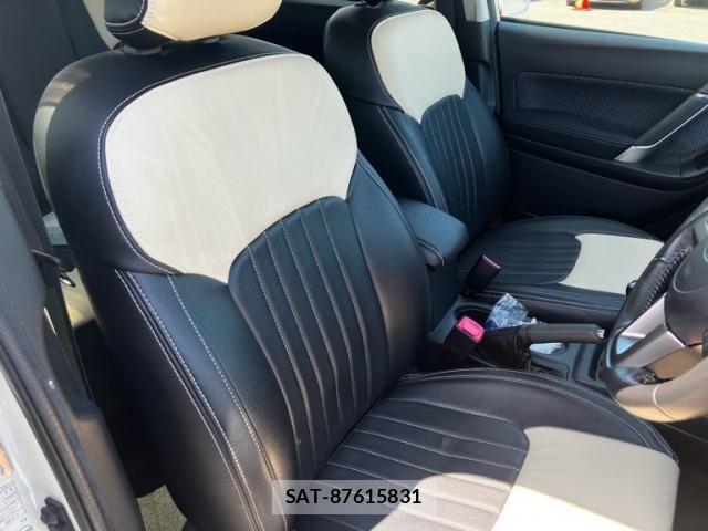 Subaru FORESTER 2018-05 8230073-17
