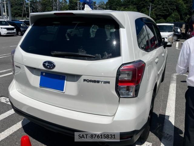 Subaru FORESTER 2018-05 8230073-1