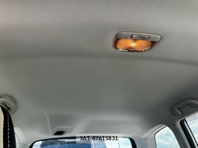 Subaru FORESTER 2018-05 8230073-25