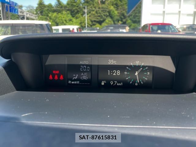 Subaru FORESTER 2018-05 8230073-27