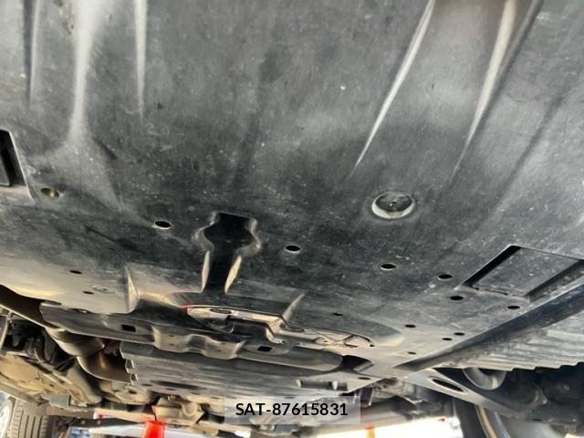 Subaru FORESTER 2018-05 8230073-5