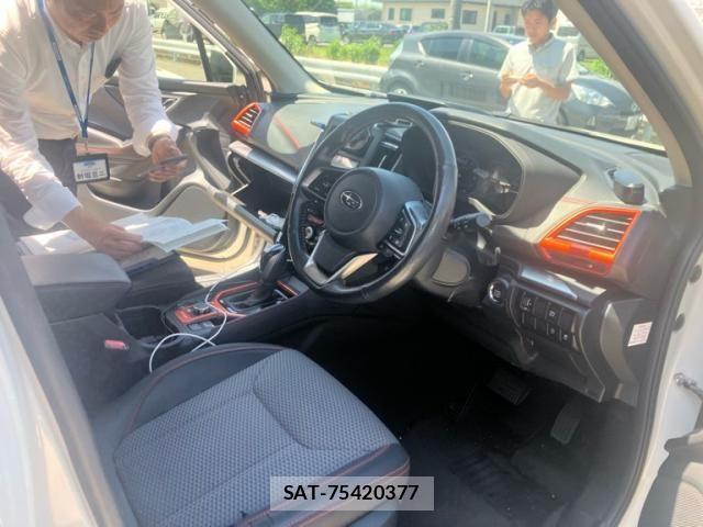 Subaru FORESTER 2020-04 8230076-11