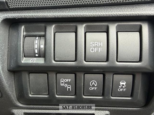 Subaru FORESTER 2020-03 8230075-17