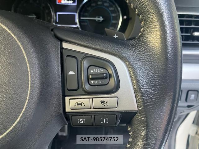 Subaru FORESTER 2018-03 8230079-16