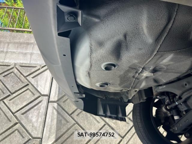 Subaru FORESTER 2018-03 8230079-27