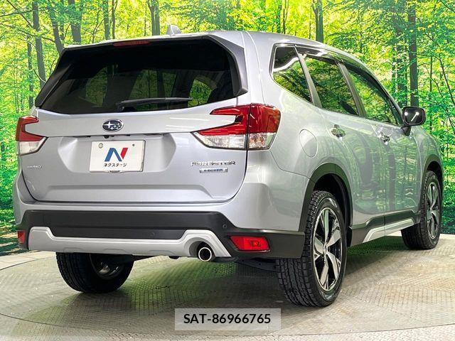 Subaru FORESTER 2018-09 8245232-17