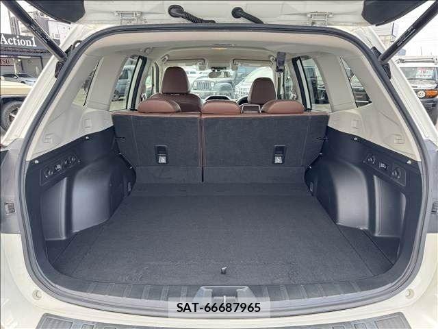 Subaru FORESTER 2018-10 8245234-9