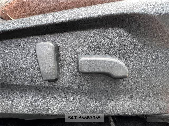 Subaru FORESTER 2018-10 8245234-28