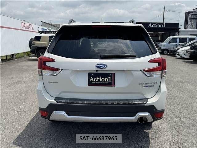 Subaru FORESTER 2018-10 8245234-4