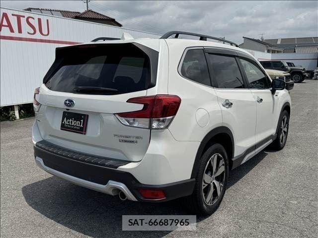 Subaru FORESTER 2018-10 8245234-5