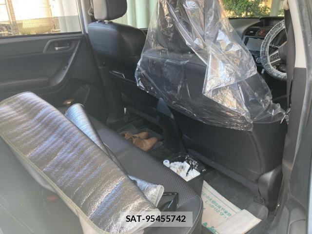 Subaru FORESTER 2013-02 8245240-9