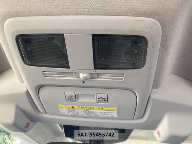 Subaru FORESTER 2013-02 8245240-26